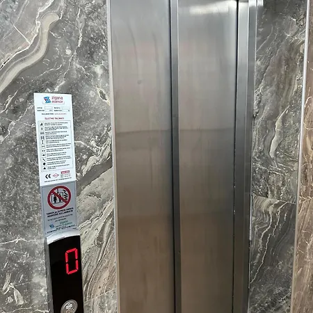 Aparthotel Bazalt *