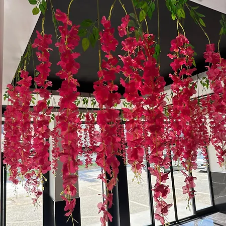 Renaissance Aparthotel