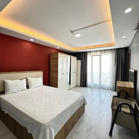 Renaissance 3*