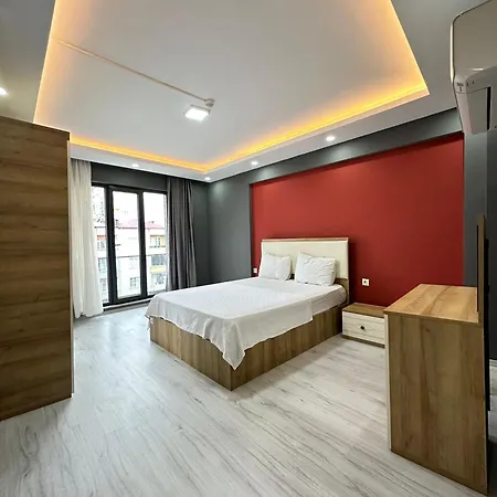 Renaissance Aparthotel